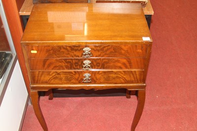 Lot 324 - A walnut table canteen of community plate cutlery