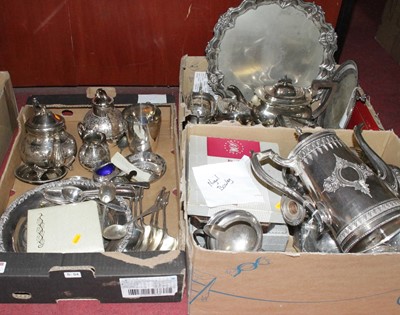 Lot 303 - Three boxes of miscellaneous metalware, to...