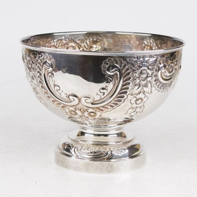 Lot 307 - An Edwardian silver bowl, having repousse...