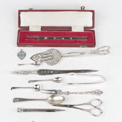 Lot 335 - A collection of silver and continental white...