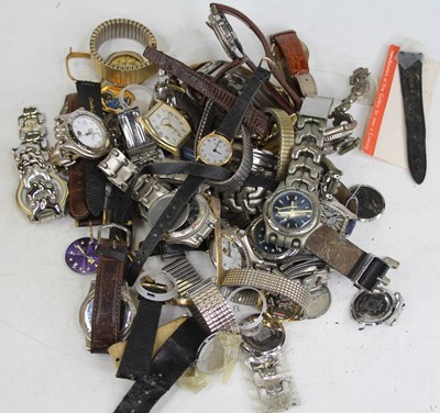 Lot 442 - A collection of mixed fashion wristwatches