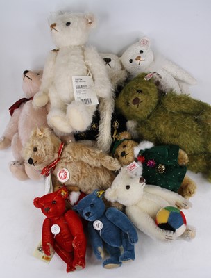 Lot 478 - A collection of various Steiff teddy bears