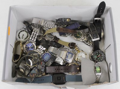 Lot 494 - A collection of various fashion wristwatches...