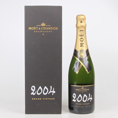 Lot 1214 - Moët & Chandon 2004 Grand vintage champagne,...