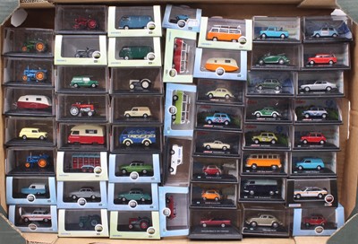 Lot 926 - One tray containing 45+ various Oxford, Hornby...