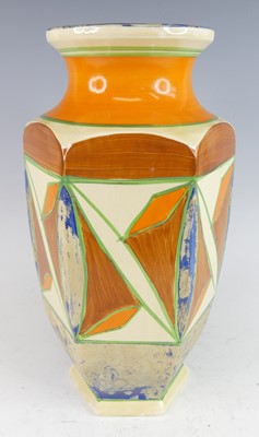 Lot 507 - A large 1930s Clarice Cliff Abstract Bizarre...