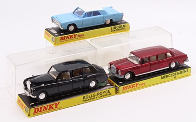 Lot 1154 - A Dinky Toys plastic cased diecast group to...