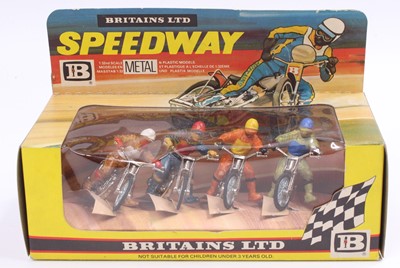 Lot 725 - A Britains No. 9650 Speedway gift set,...