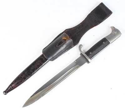 Lot 159 - A German Third Reich K98 dress bayonet, having...