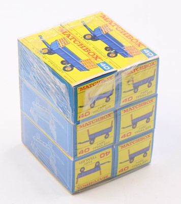 Lot 1355 - A Matchbox Series trade pack of six No. 40 hay...