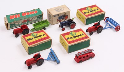 Lot 736 - A Wee World Series boxed miniature scale...