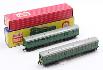 Lot 467 - Hornby-Dublo 3250, 3-rail EMU motor coach with...