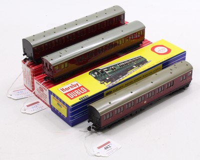 Lot 482 - Hornby-Dublo 3-car set, totally repainted EMU...