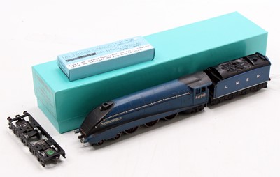 Lot 388 - EDL1 Hornby-Dublo pre-war A4 4-6-2 loco &...