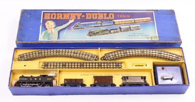 Lot 527 - Pre-war Hornby-Dublo EDG7 LMS tank goods set...