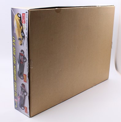 Lot 644 - Revell 1/8th scale No. 85-2616 1932 Ford...