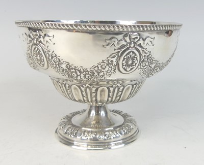 Lot 2120 - An Edwardian silver pedestal rose bowl, of...