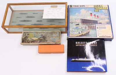 Lot 1697 - A collection of ship and boat-related models...