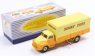 Lot 1010 - Dinky Toys No. 930 Bedford Pallet Jekta van,...