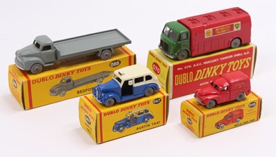 Lot 1144 - A Dublo Dinky Toys boxed diecast group to...