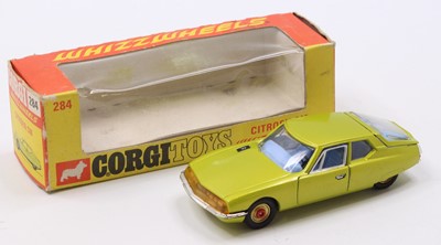 Lot 1260 - Corgi Toys No. 284 Citroen SM, metallic green...