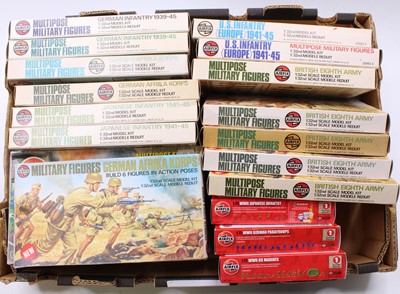 Lot 835 - A quantity of 1970s to modern day Airfix multi...