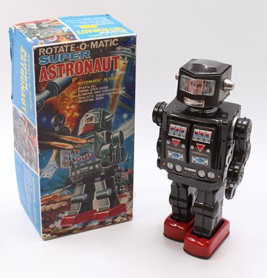 Lot 1752 - A SH Toys of Japan tinplate and battery...