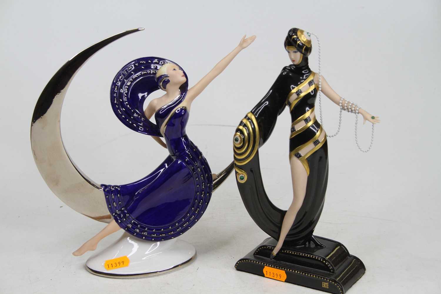Lot 22 - A Franklin Mint porcelain figure of a lady...