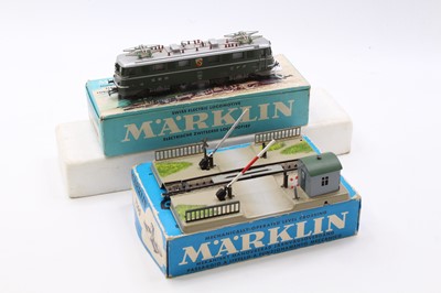 Lot 586 - Two Marklin items: 3050 electric Co-Co loco...