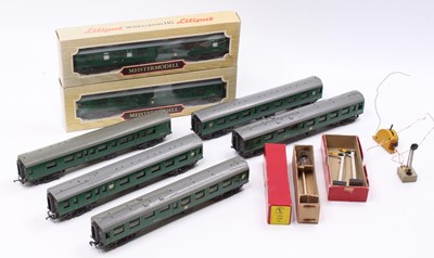 Lot 603 - Seven Trix/Lilliput plastic coaches, BR...