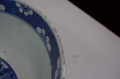 Lot 40 - A Chinese blue & white porcelain bowl...