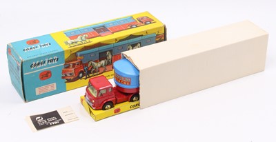 Lot 1252 - A Corgi Toys No. 1130 Chipperfields horse box,...