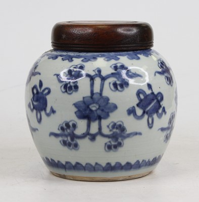 Lot 254 - A Chinese blue & white porcelain ginger jar,...