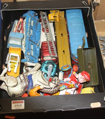 Lot 1515 - A quantity of vintage diecast and tinplate...