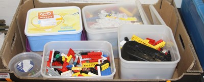 Lot 1520 - Mixed vintage Lego, marbles and Britains...