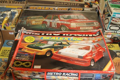 Lot 1550 - A Scalextric  boxed racing set to include a...