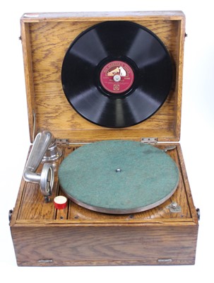 Lot 185 - A First World War oak cased trench gramophone,...