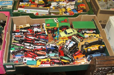 Lot 1595 - A quantity of mixed issue diecast vehicles and...