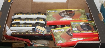 Lot 1624 - A quantity of 00 gauge railways to include Hornby