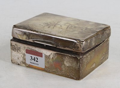 Lot 342 - An engine turned silver table cigarette box,...