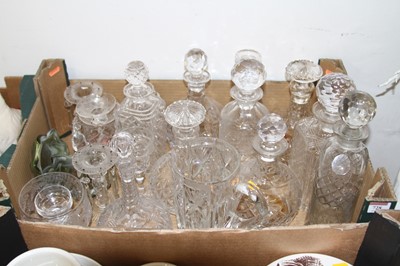 Lot 728 - A collection of crystal glassware, primarily...