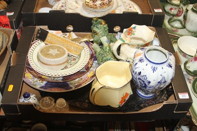 Lot 666 - Mixed ceramics, to include a Delft blue and...