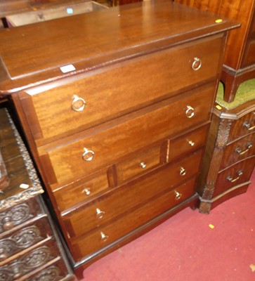 Lot 1228 - A suite of Stag Minstrel bedroom furniture, to...