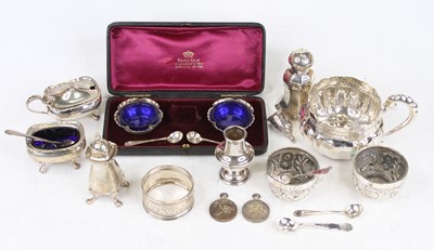 Lot 380 - Assorted silver and white metal wares, to...