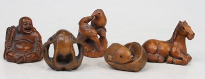 Lot 549 - A collection of five Japanese boxwood carved...