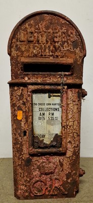 Lot 121 - A George V cast iron original Royal Mail post...