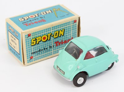 Lot 1019 - Spot On Models by Triang, No.118 BMW Isetta,...