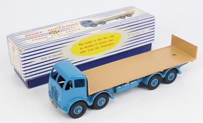 Lot 1133 - Dinky Toys, 903 Foden flat truck with...