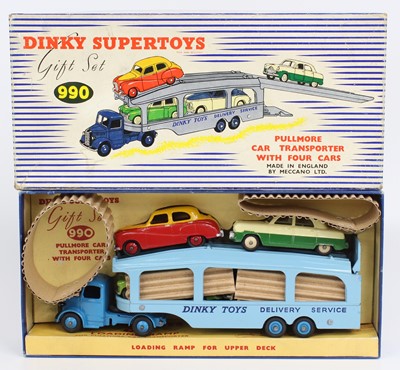 Lot 1136 - Dinky Toys gift set No. 990 Pull More Car...