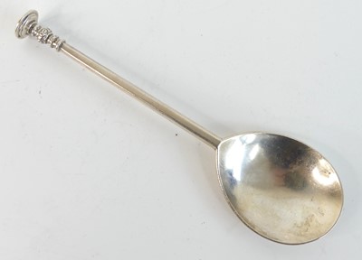 Lot 1138 - An Edwardian silver seal-top spoon, the...